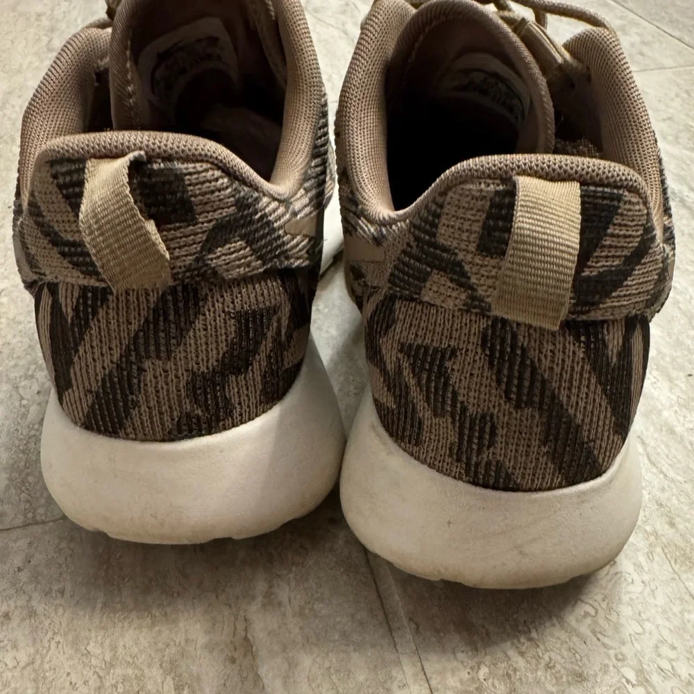 Nike this roshe